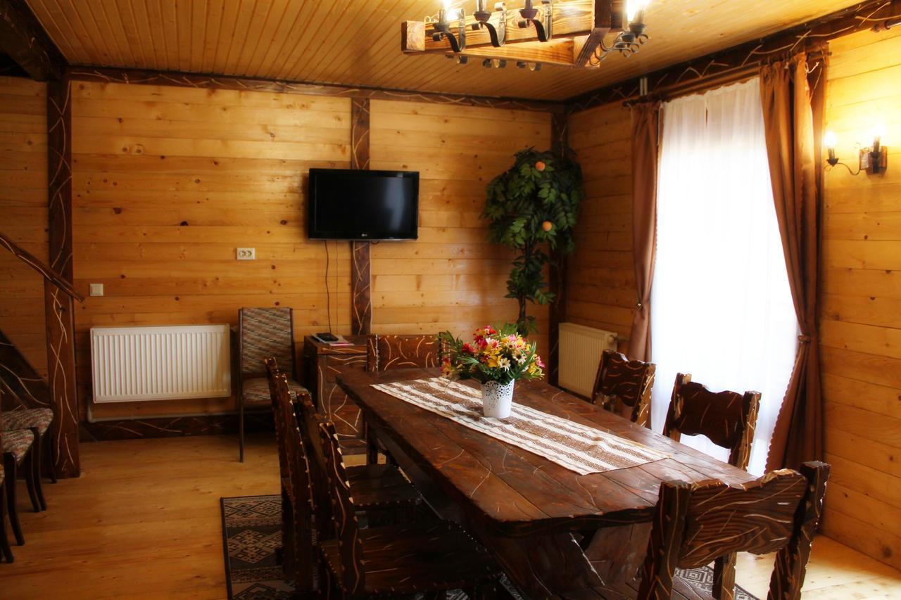 Szlachta Cottage Boekovel Buitenkant foto