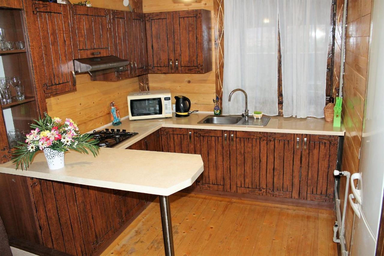 Szlachta Cottage Boekovel Buitenkant foto