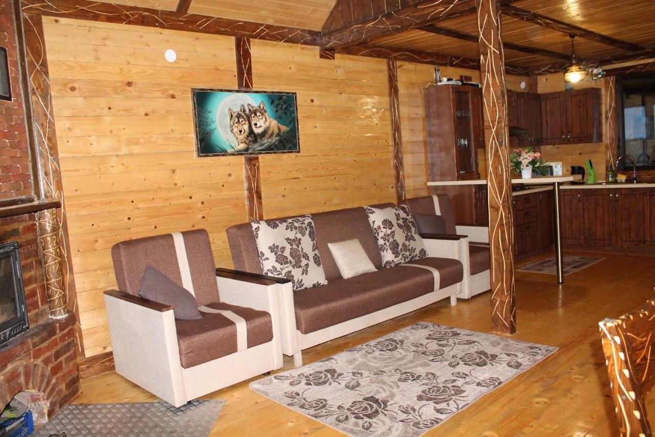 Szlachta Cottage Boekovel Buitenkant foto